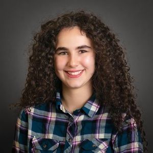 Meet your Posher, Alina